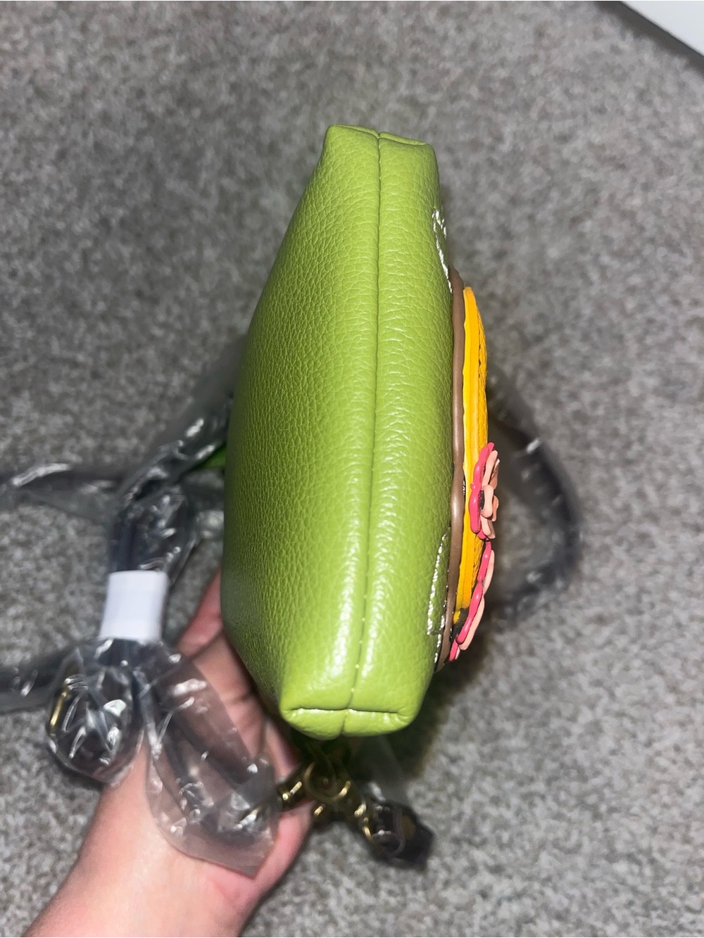 New Chala Olive Green Pineapple Crossbody Bag - Picture 6 of 7